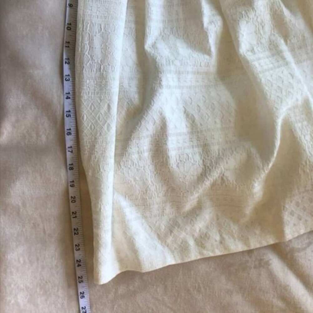Le Chateau White Lace Flared A-Line Skirt - Size 8 - Picture 8 of 10